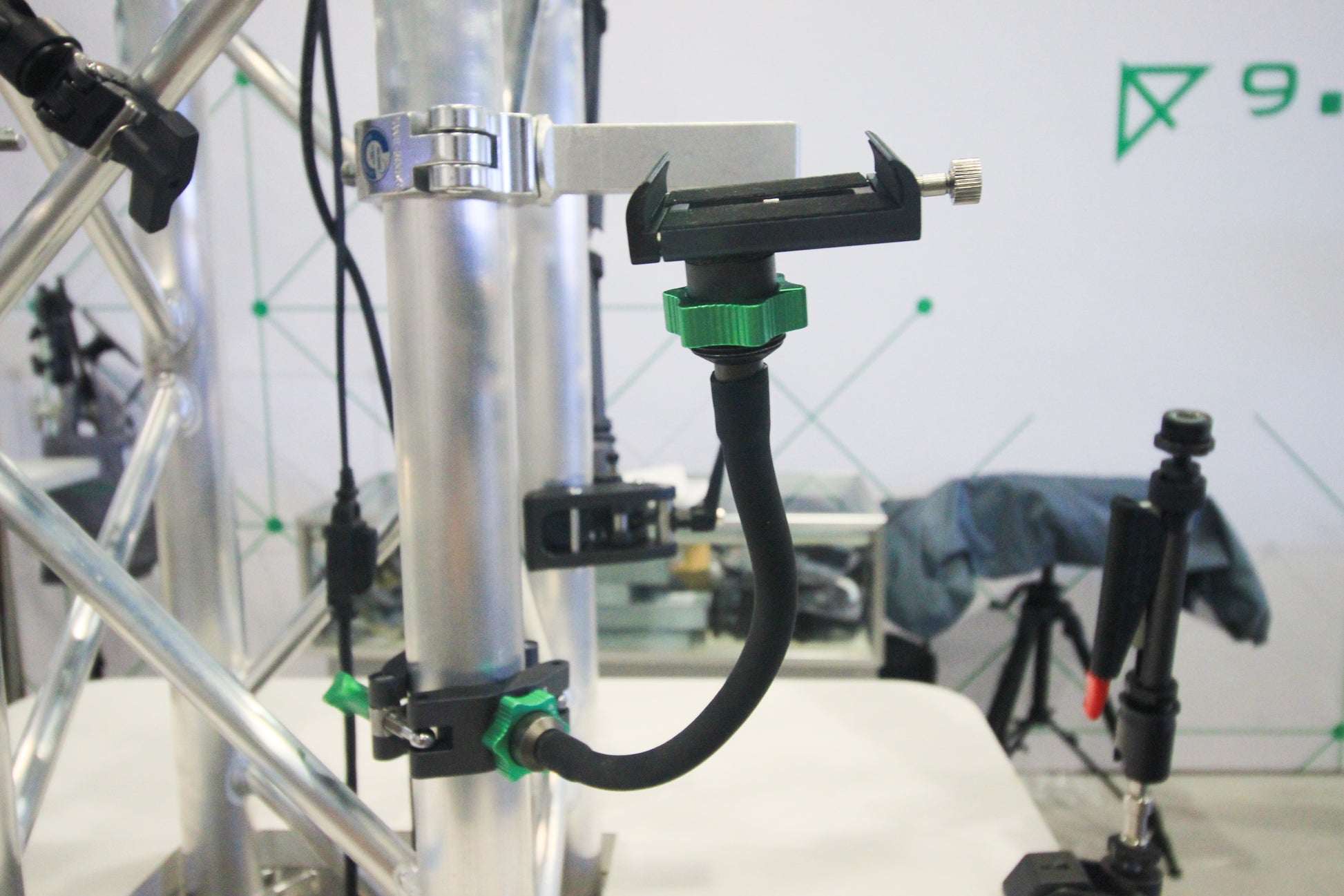 9.SOLUTIONS Quick Mount Gooseneck