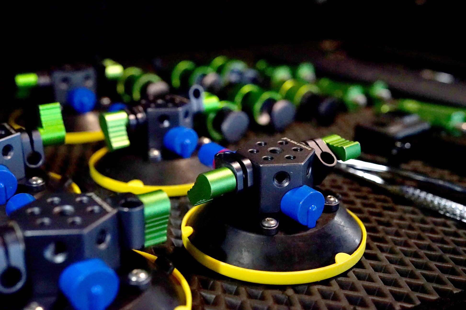 9.SOLUTIONS Suction Cup