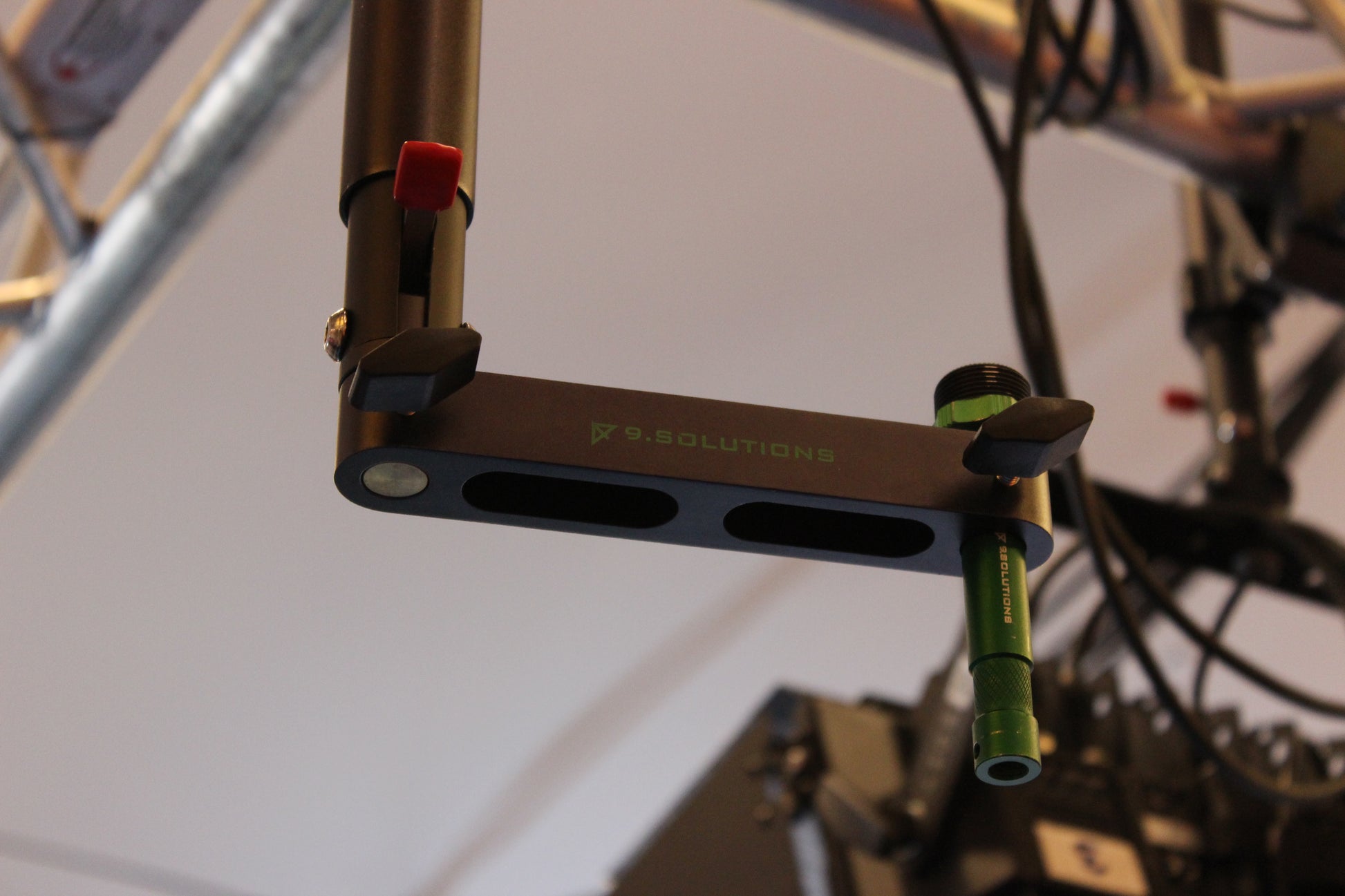 9.SOLUTIONS EX-SUS Extension Suspension Pole